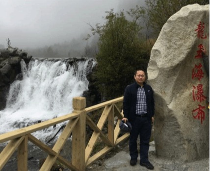 姜俊：春雨润沃土 丹心育桃李